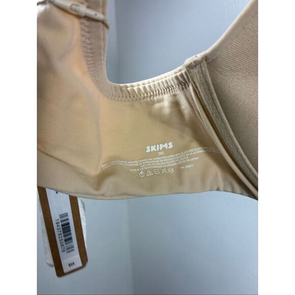 SKIMS NWT T-Shirt Bra in Sand Size 36D - Picture 6 of 8